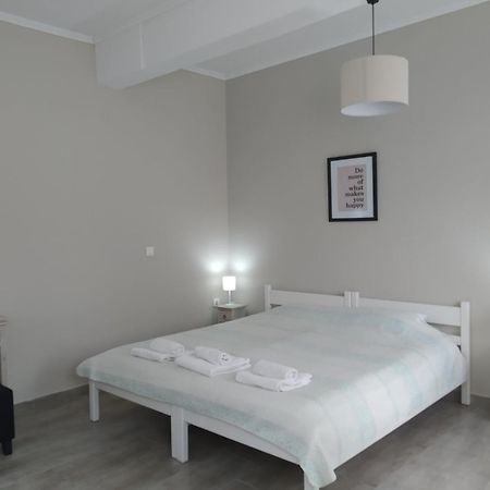 Trousas Apartments Рода Экстерьер фото