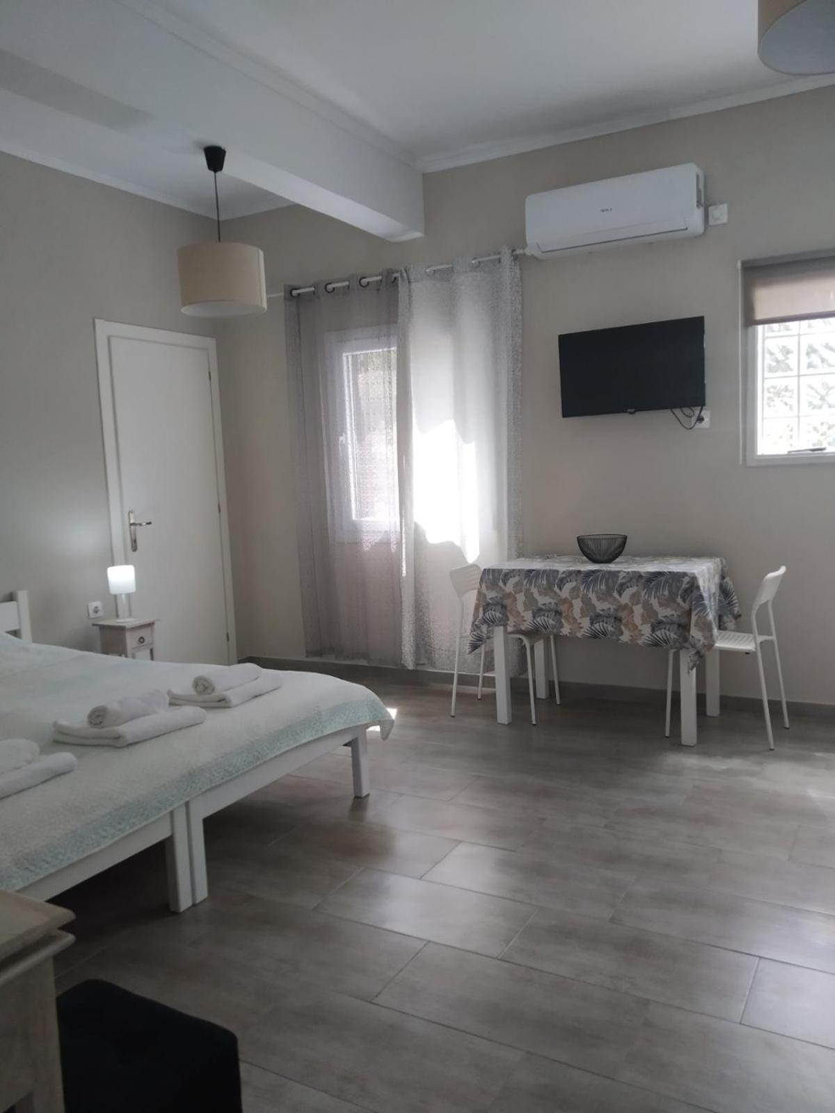 Trousas Apartments Рода Экстерьер фото