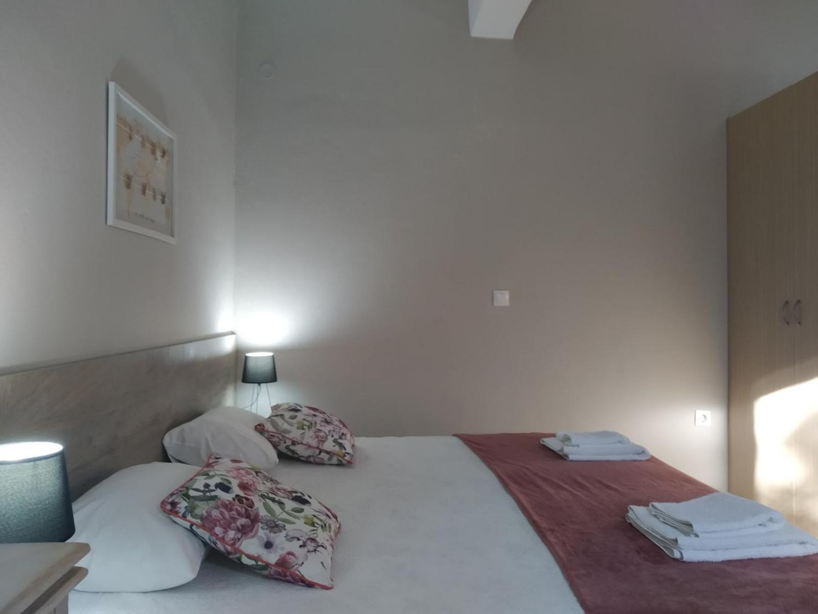 Trousas Apartments Рода Экстерьер фото