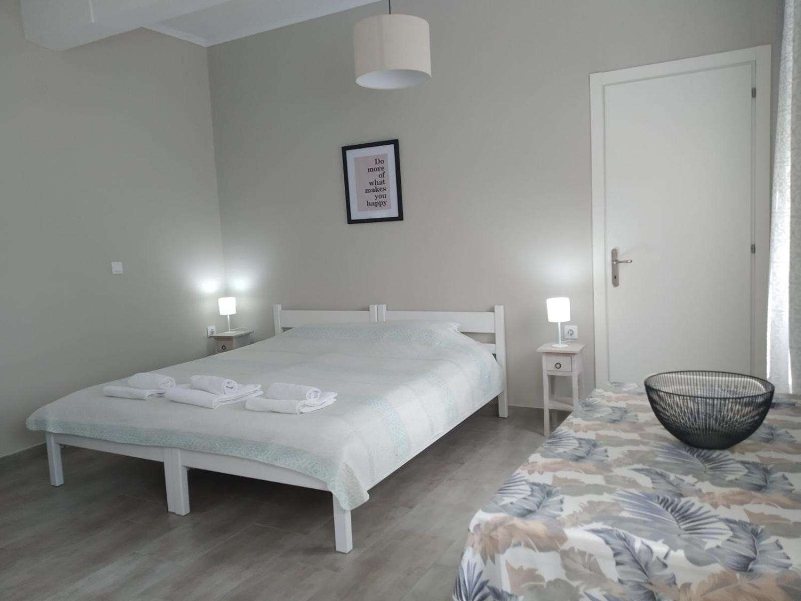 Trousas Apartments Рода Экстерьер фото