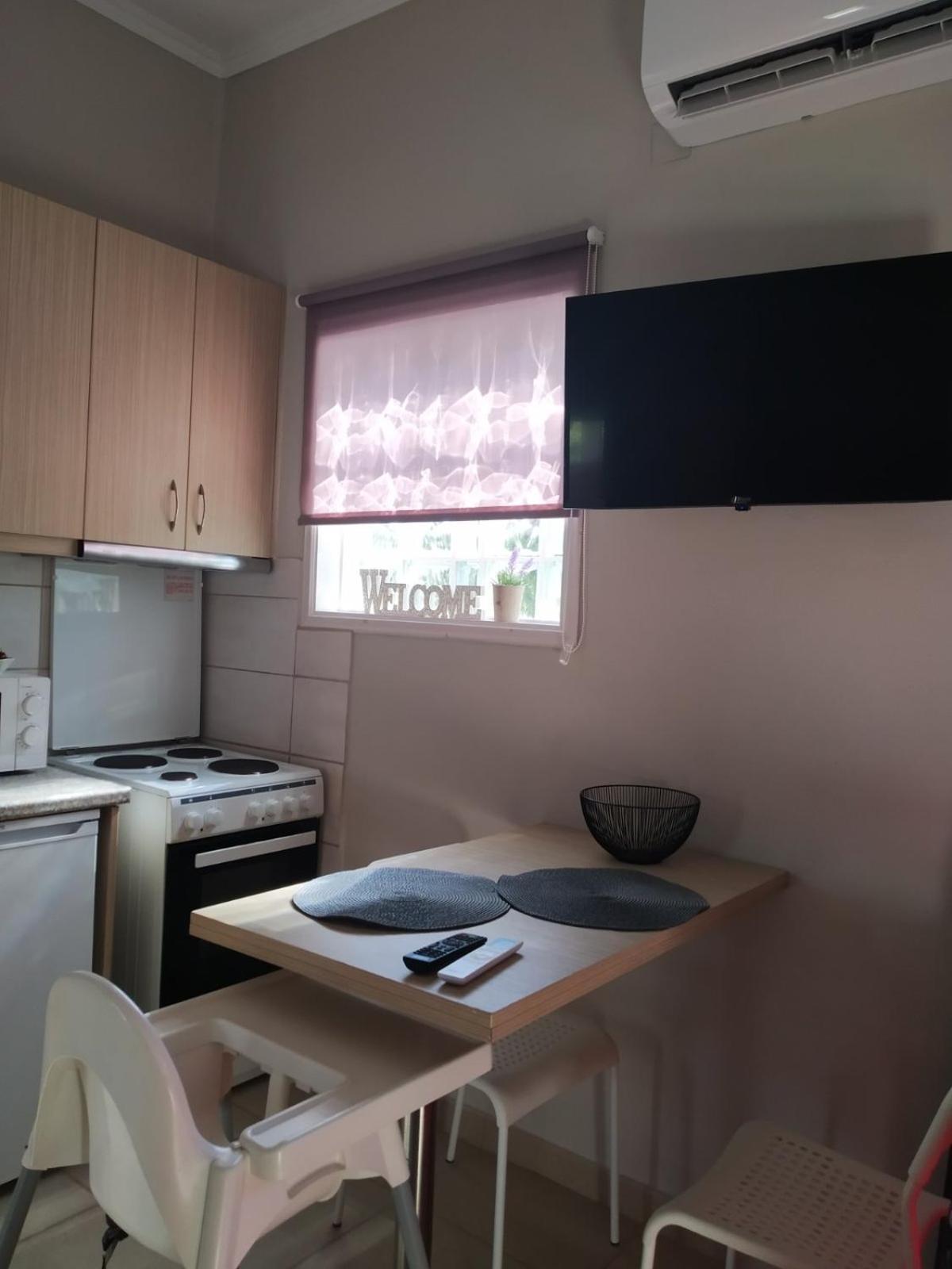 Trousas Apartments Рода Экстерьер фото