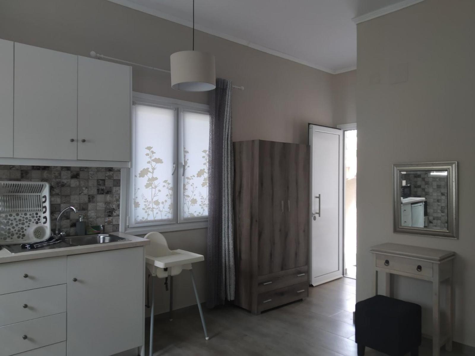 Trousas Apartments Рода Экстерьер фото